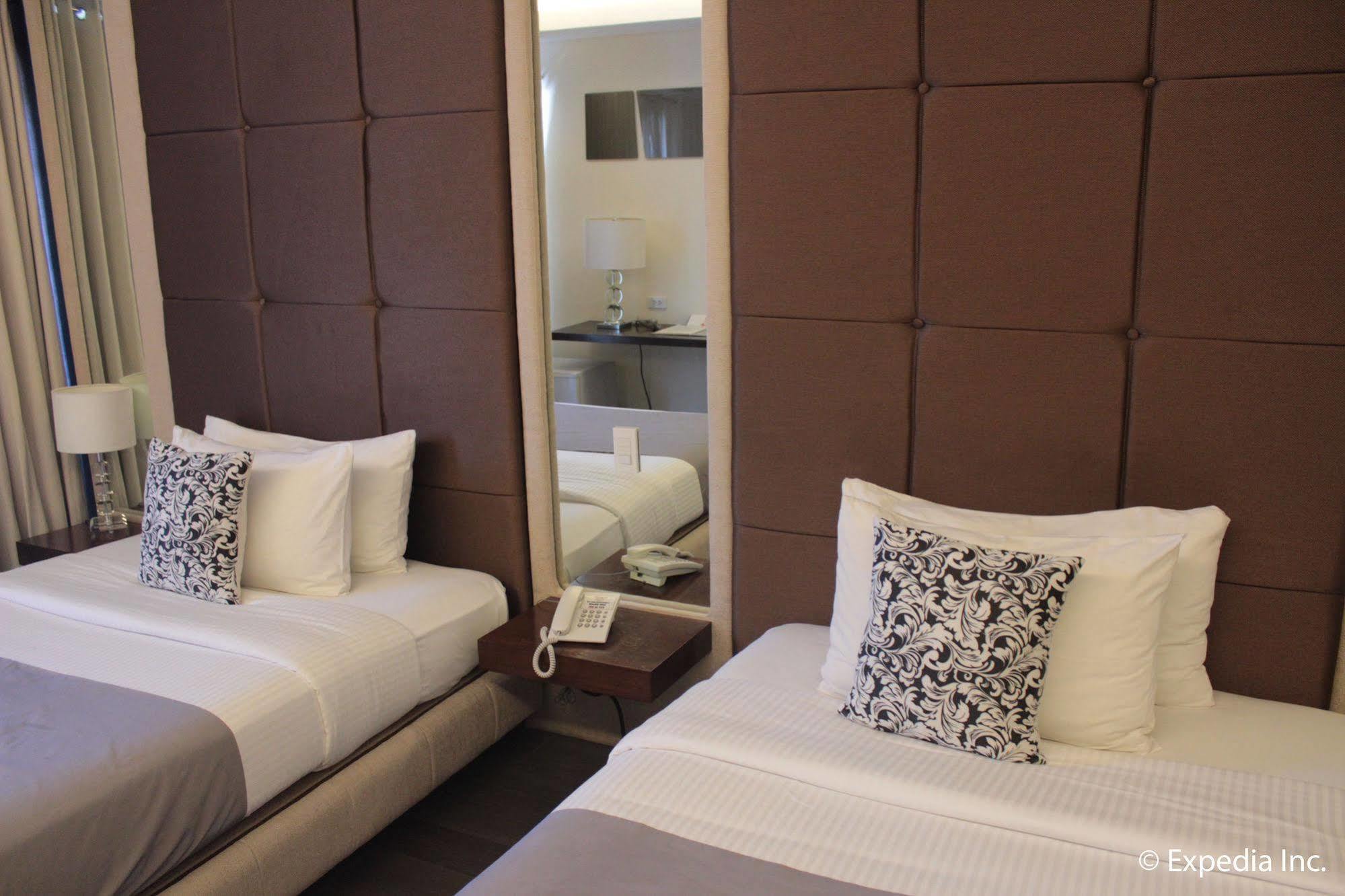 Segara Suites Olongapo Exterior photo
